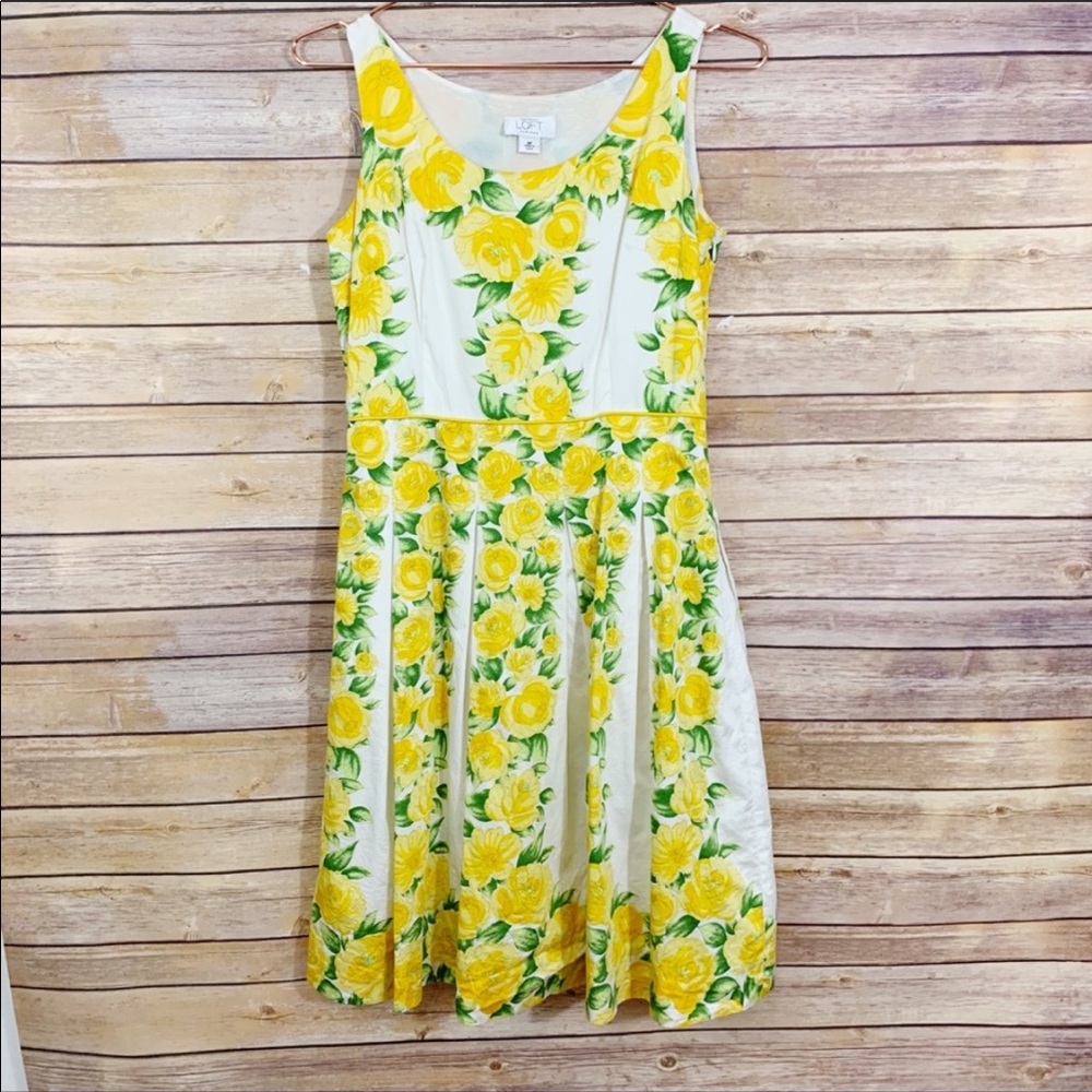 Loft Yellow Rose Flowers Sleeveless Pleated Dress Cottagecore